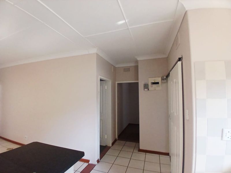 2 Bed Town house in Songloed for Sale - Photo 8