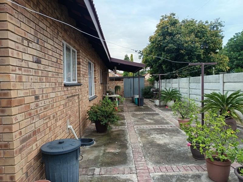 2 Bedroom Townhouse for sale in Flimieda - Photo 6