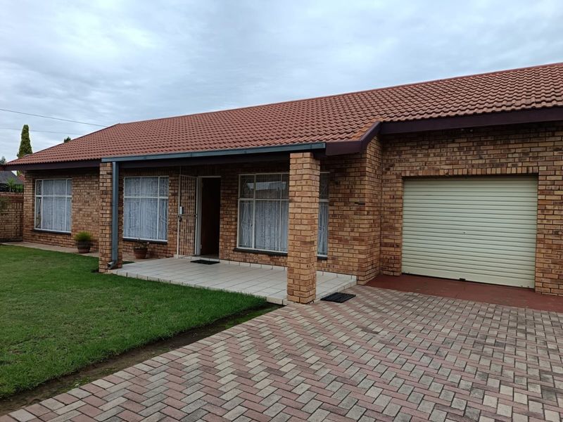 2 Bedroom Townhouse for sale in Flimieda - Photo 3