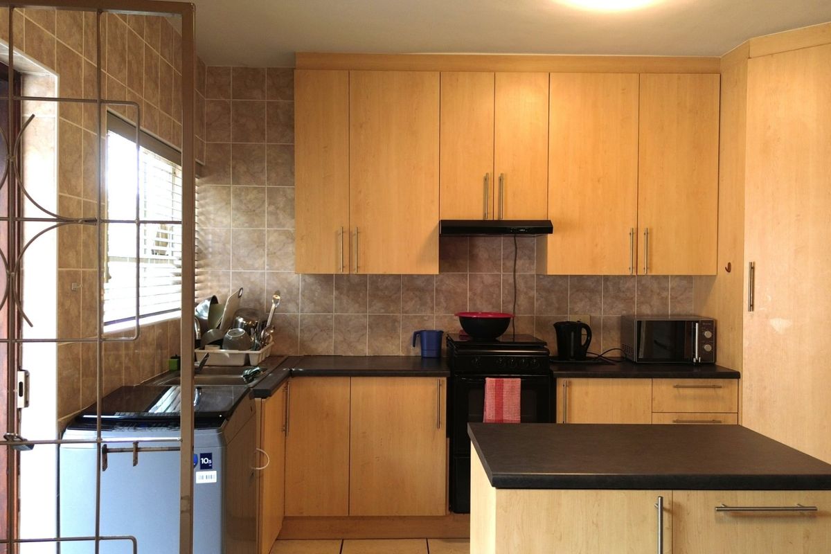 MODERN 2-BEDROOM APARTMENT IN KABEGA PARK - Photo 4