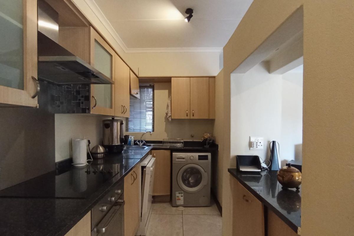 2 Bedroom Apartment For Sale in Beverley - Photo 3