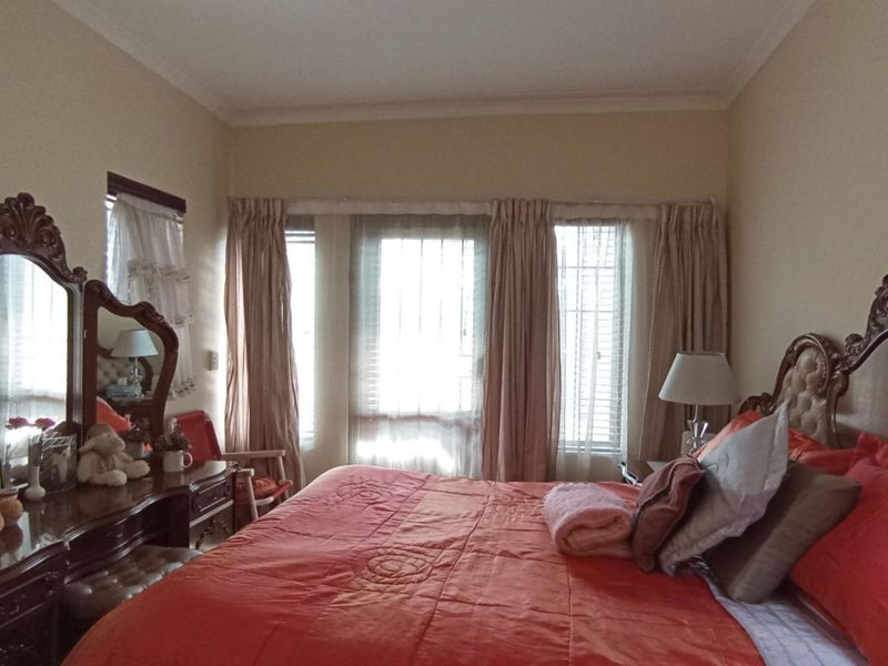 2 Bedroom Apartment For Sale in Beverley - Photo 8