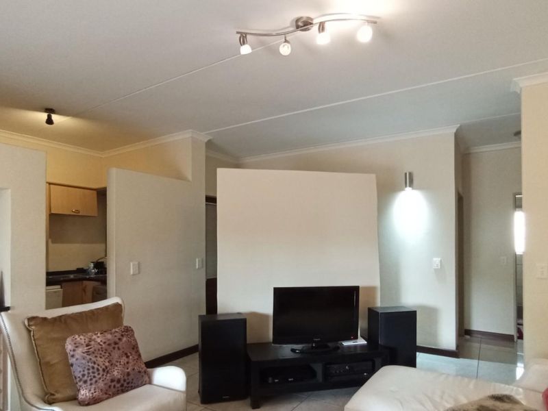 2 Bedroom Apartment For Sale in Beverley - Photo 6