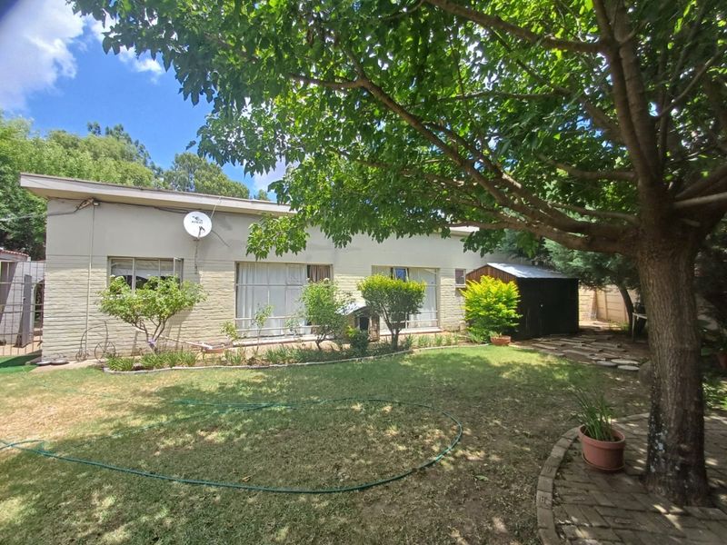 Elegant Family Haven with Income Potential in Sought-After Wilkoppies - Photo 5