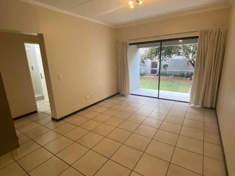 Modern and Private apartment! Not pet friendly. - Photo 3