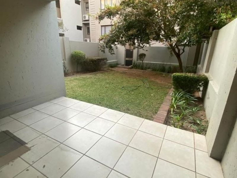 Modern and Private apartment! Not pet friendly. - Photo 5