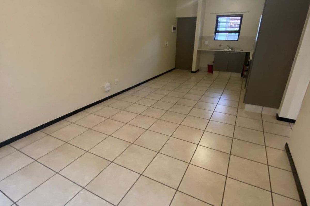 Modern and Private apartment! Not pet friendly. - Photo 4