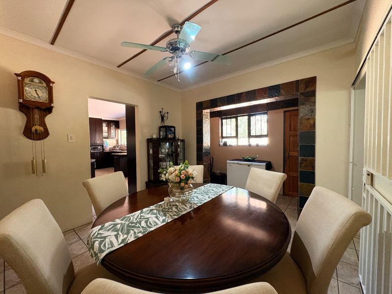 Stunning Family Home in a Prime Area! - Photo 8