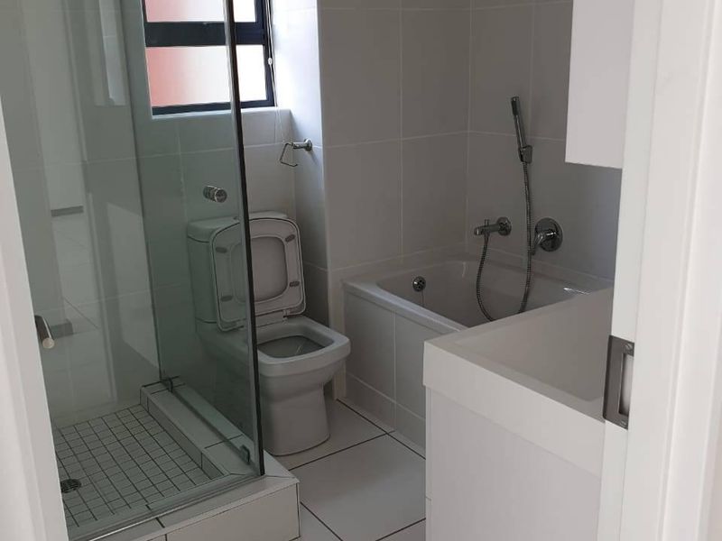 2-Bedroom Apartment Forsale  Craigavon, Sandton - Photo 4