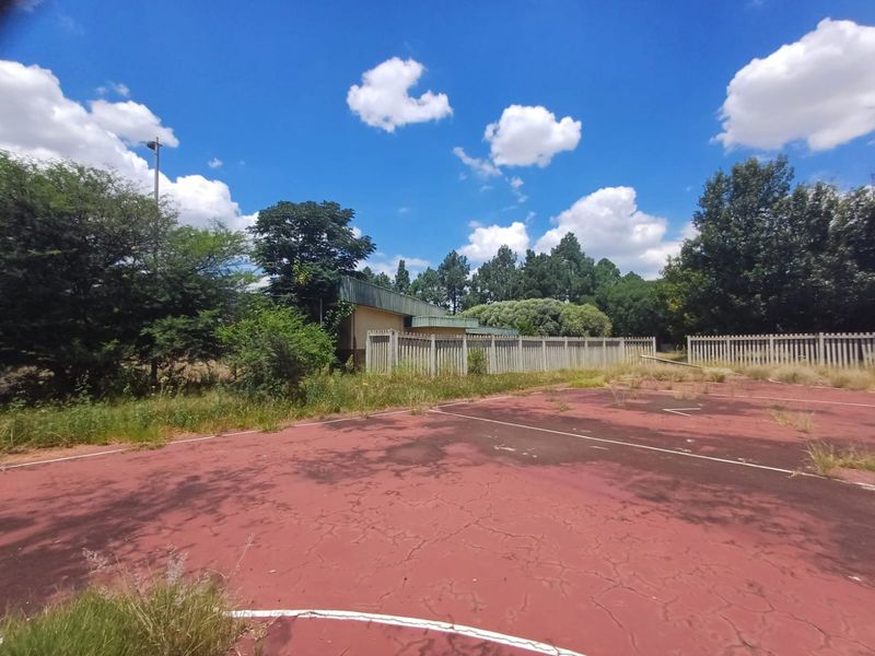 Prime Investment Stand with Exceptional Exposure in Stilfontein EXT 4 - Photo 2