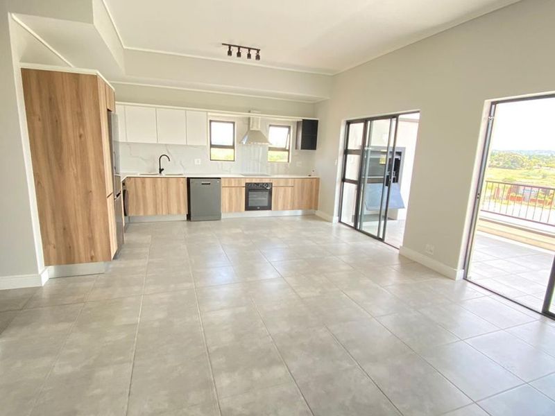 Modern 2 Bedroom Penthouse to rent in Munyaka, Waterfall City Midrand  - Photo 3