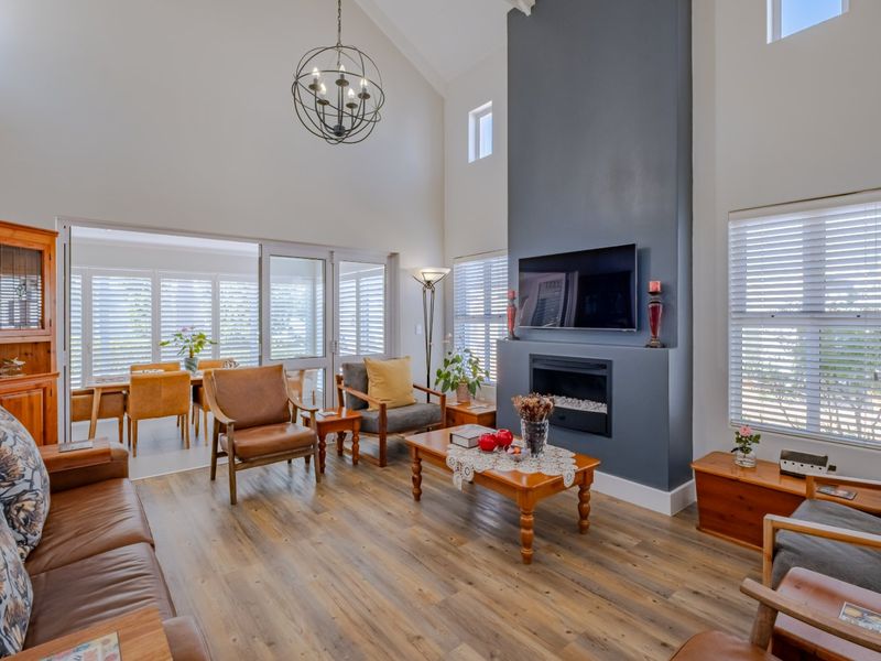 Luxury Coastal Living between mountain and Sea - Immaculate home in Negester Noord - Photo 9