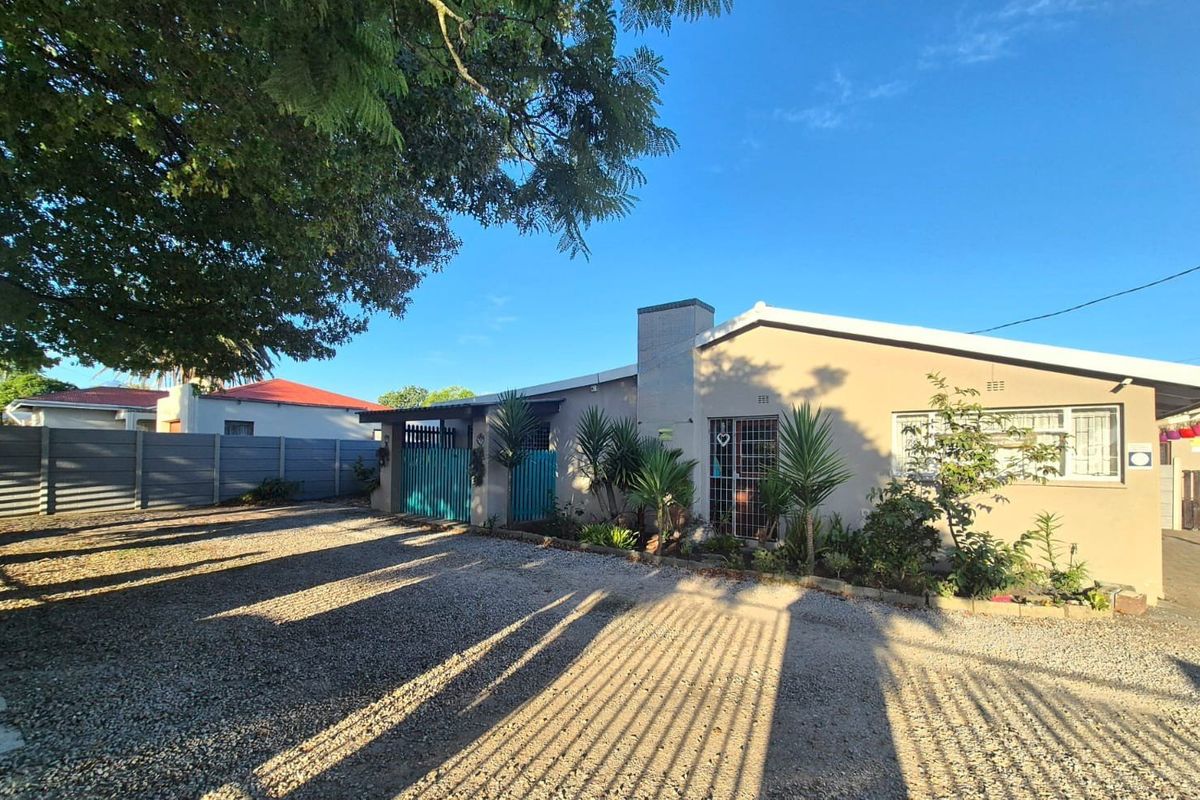 Central dual-living property or investment opportunity - Photo 2