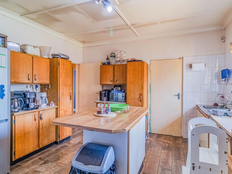 Soon to be Boomed - Corner Home. - Photo 5