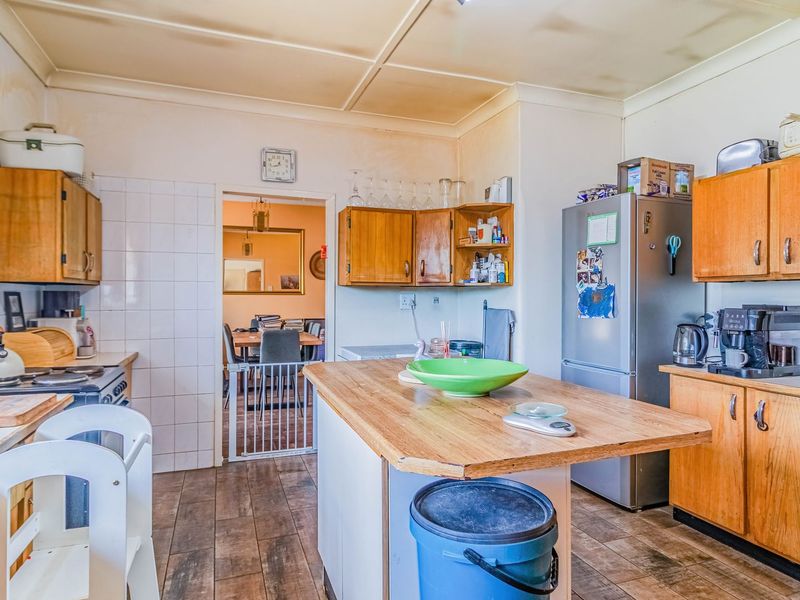 Soon to be Boomed - Corner Home. - Photo 2