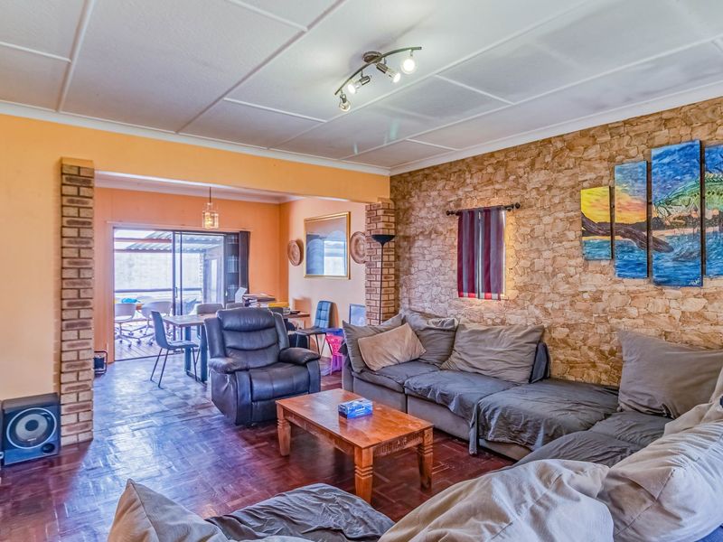 Soon to be Boomed - Corner Home. - Photo 6