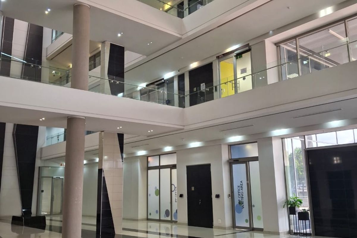 Premium Office Space Available at Byls Bridge – Rent Direct from the Landlord! - Photo 4