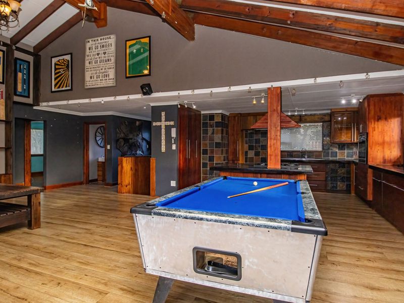 Spacious Family Home in Sedgefield with Pool and Entertainment Deck - Photo 3