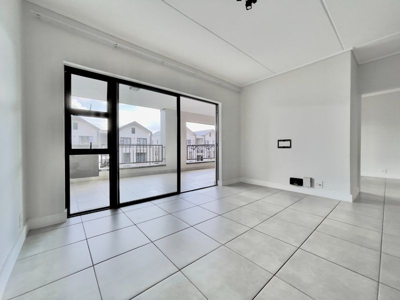 1Bedroom 1 bathroom apartment - Photo 4