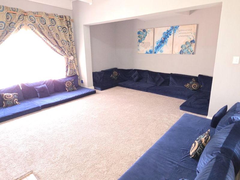 THE FAMILY HOME WITH ALL THAT IS NEEDED! - Photo 7