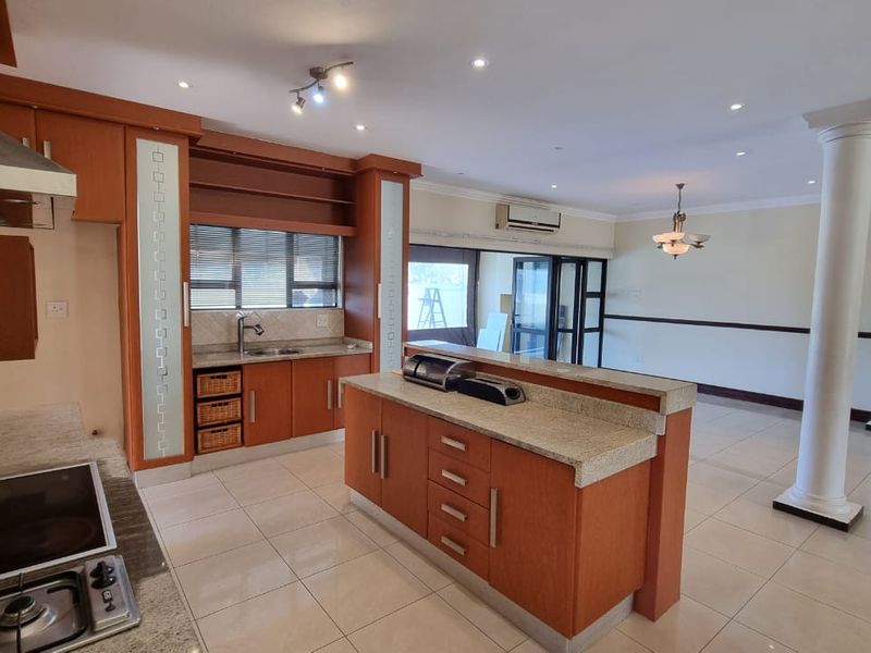 For sale in Izinga Ridge, Spacious 4 bedroom duet with pool - Photo 9