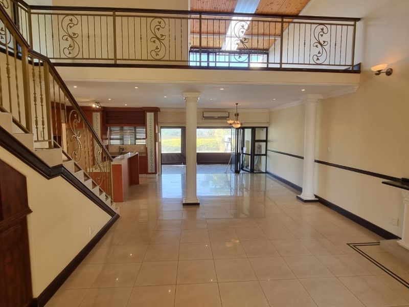 For sale in Izinga Ridge, Spacious 4 bedroom duet with pool - Photo 8