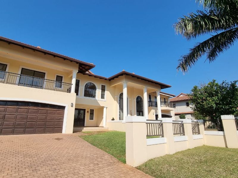 For sale in Izinga Ridge, Spacious 4 bedroom duet with pool - Photo 1