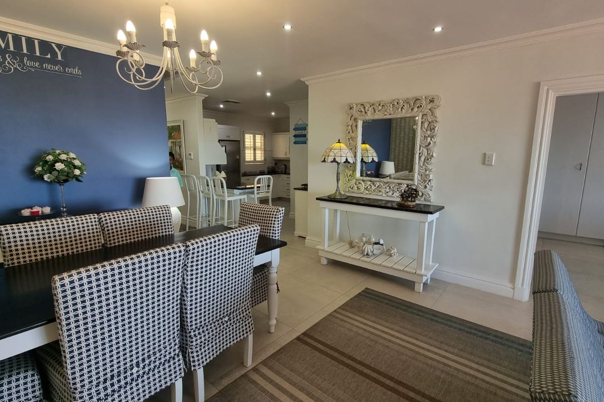 For Sale in La Lucia, Luxury Three Ensuite Bedroom Apartment with Exquiste Ocean Views.  La Palma Terraces  - Photo 5