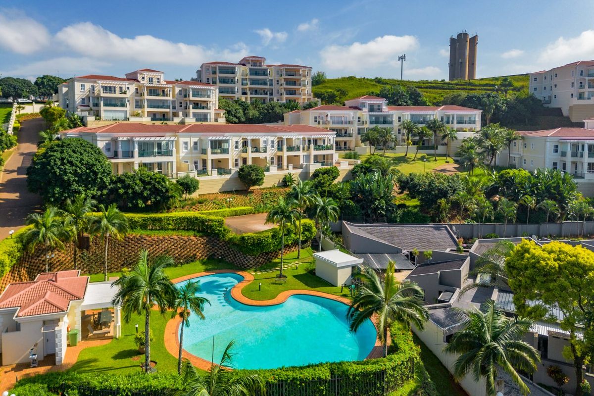 For Sale in La Lucia, Luxury Three Ensuite Bedroom Apartment with Exquiste Ocean Views.  La Palma Terraces  - Photo 2