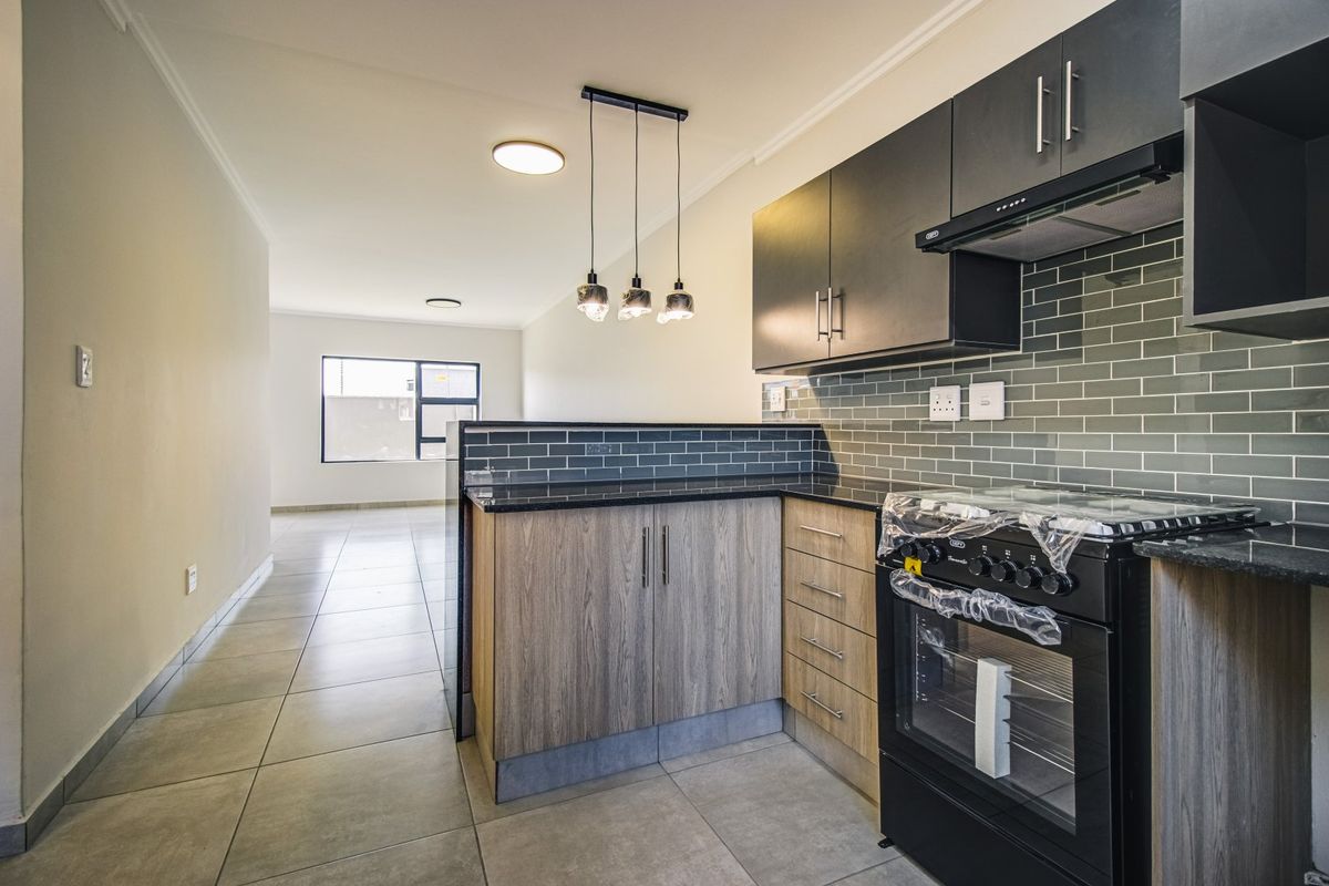 Your Dream Modern Sanctuary Awaits! - Photo 3