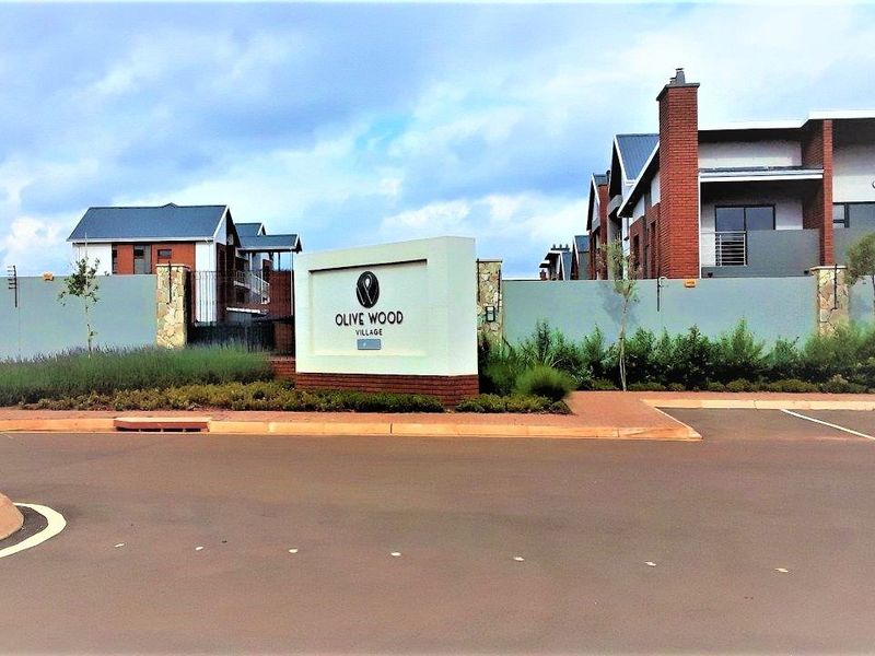 ONE BEDROOM FLAT IN OLIVEWOOD VILLAGE SOUTH ESTATE - Photo 9