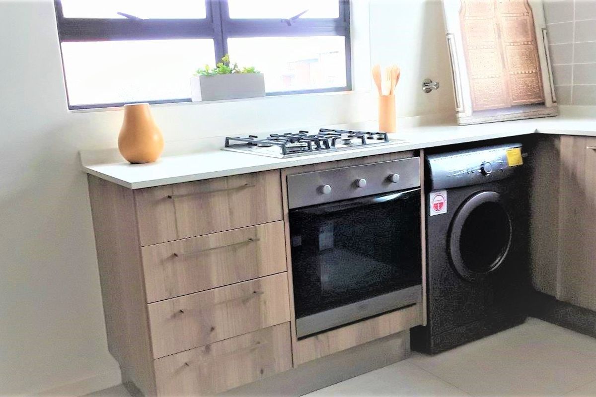 ONE BEDROOM FLAT IN OLIVEWOOD VILLAGE SOUTH ESTATE - Photo 2