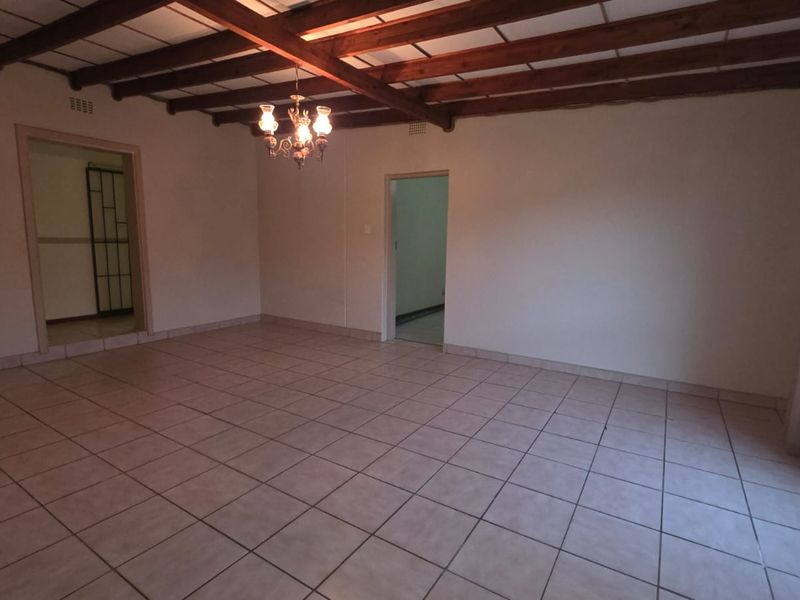 Exceptional Rental Opportunity – Spacious Family Home - Photo 8