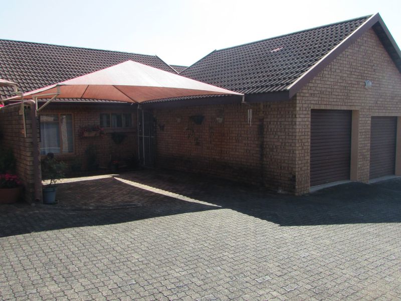 Central White River Flat with Private Garden - Photo 5