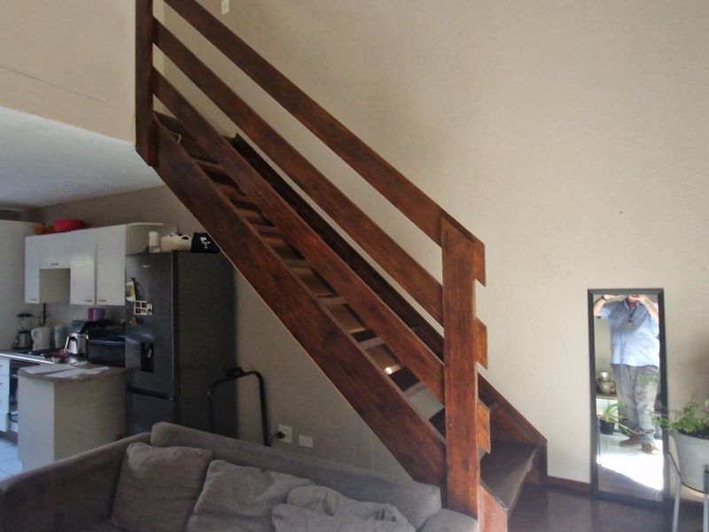 Spacious Family Home with Modern Comforts - Photo 4