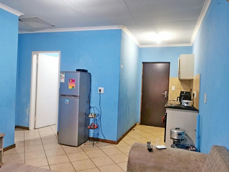 2-Bedroom Apartment for Sale in Rua Vista, Centurion – Secure Complex Living - Photo 4