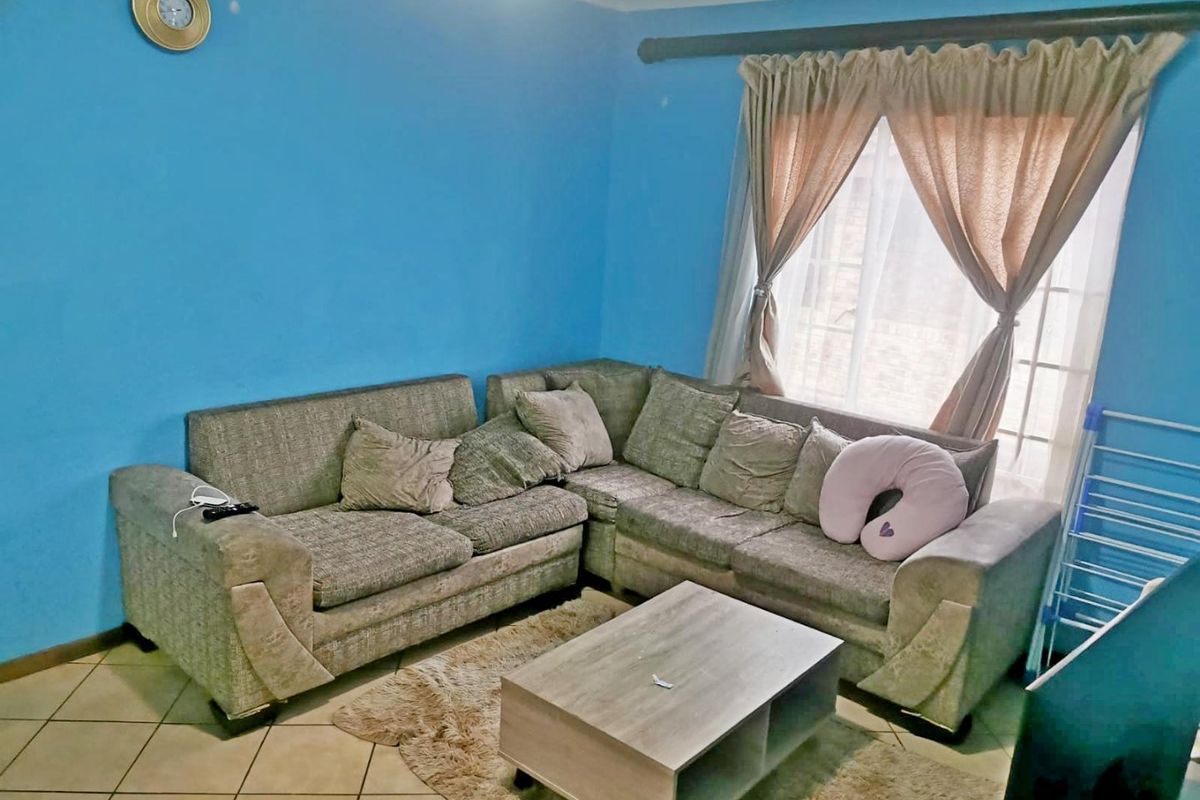 2-Bedroom Apartment for Sale in Rua Vista, Centurion – Secure Complex Living - Photo 2