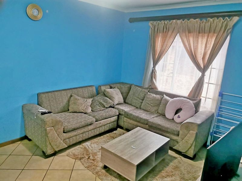 2-Bedroom Apartment for Sale in Rua Vista, Centurion – Secure Complex Living - Photo 2