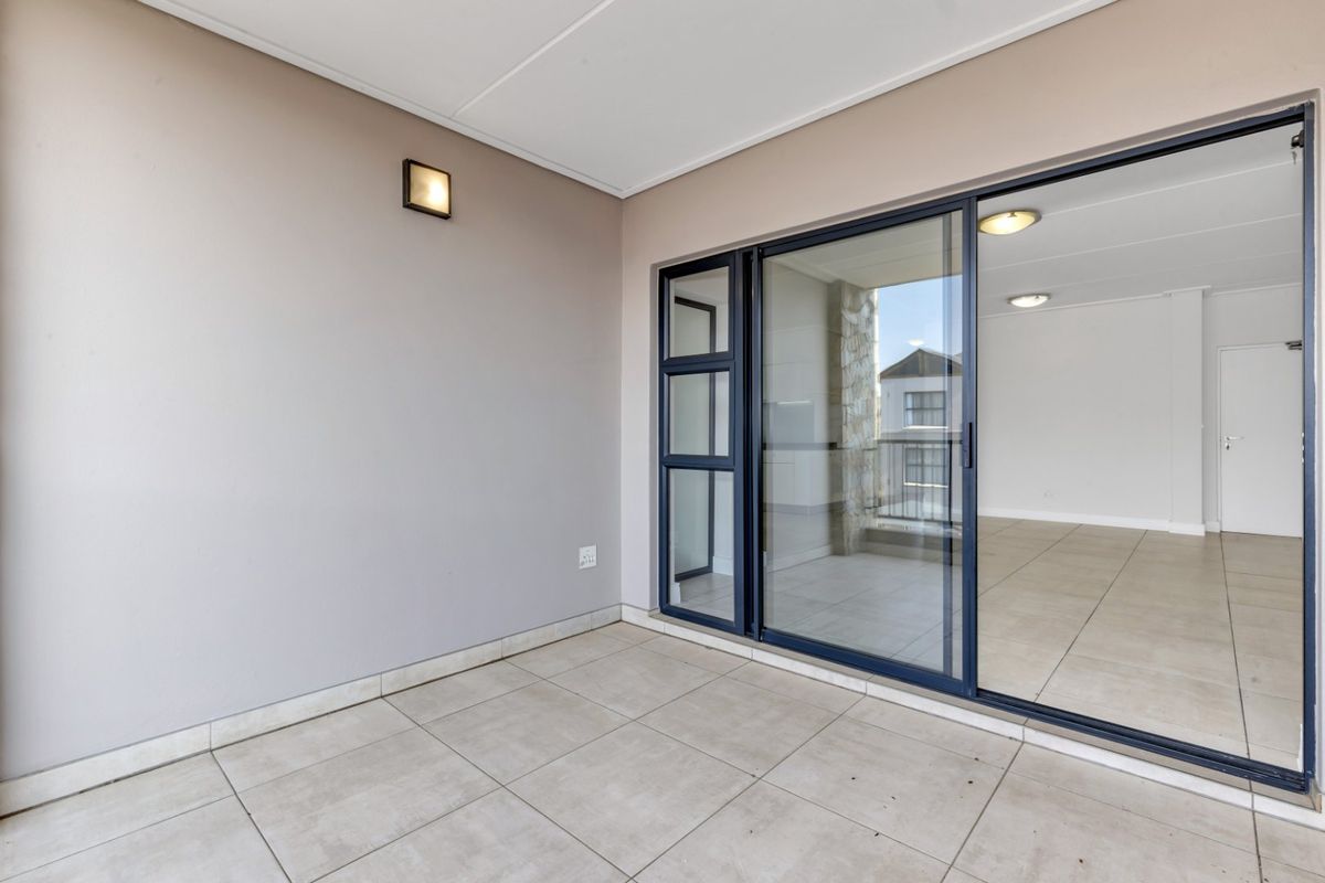 3 Bed 2 Bath 1st Floor For Rent - Photo 3