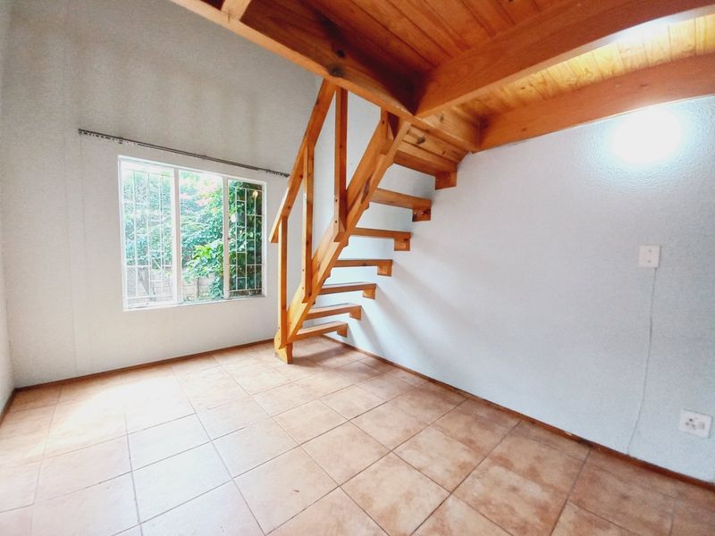 Eden Glen Townhouse Living With Style - Photo 4