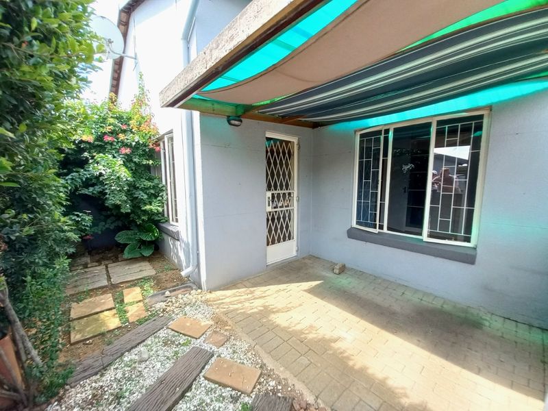 Eden Glen Townhouse Living With Style - Photo 2