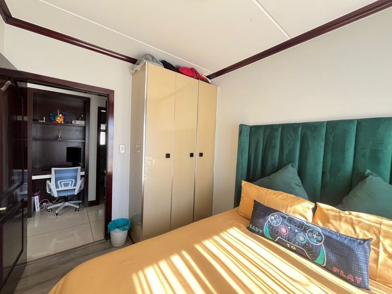 Spacious 2 bed 2 bath Ground floor Executive Apartment - Photo 4