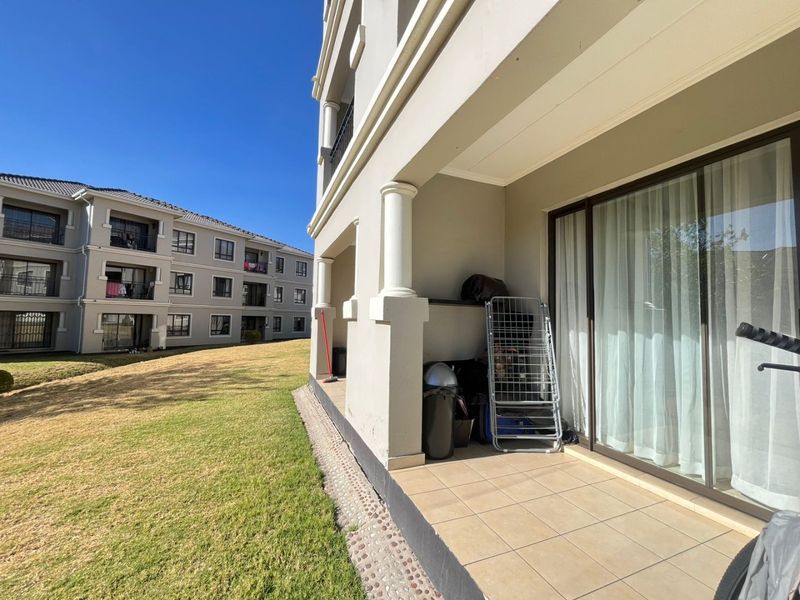 Spacious 2 bed 2 bath Ground floor Executive Apartment - Photo 9