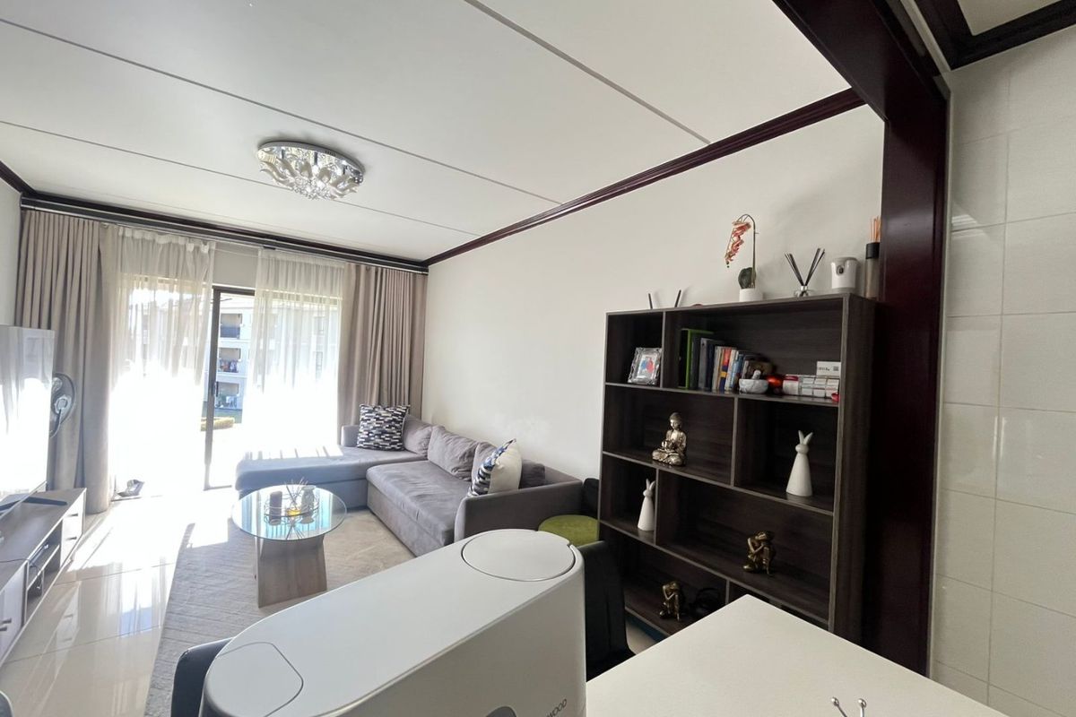 Spacious 2 bed 2 bath Ground floor Executive Apartment - Photo 2