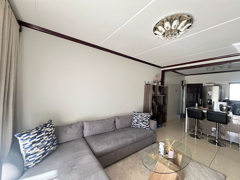 Spacious 2 bed 2 bath Ground floor Executive Apartment - Photo 6