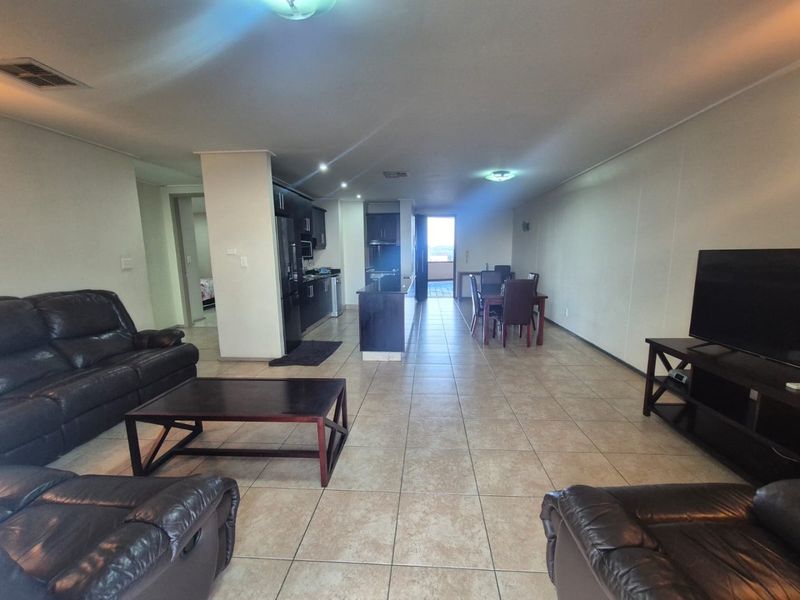 3 bedroom apartment for rent in Waterfront R20,000pm - Photo 9