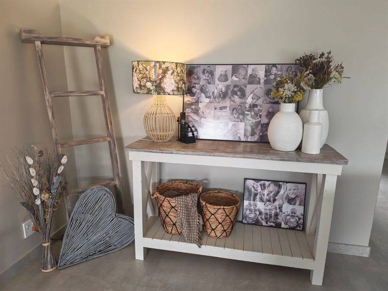 Spacious Flamwood Townhouse with Secure Living - Photo 5