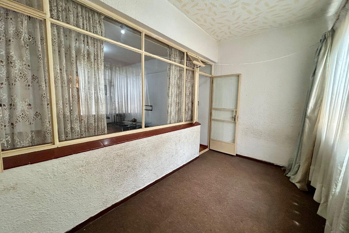2.5 Bedroom Apartment For Sale in Arcadia - Photo 4