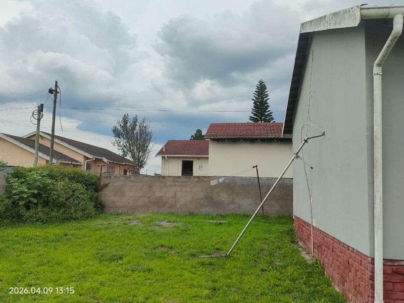 Charming 3-Bedroom Family Home in Tranquil Setting - Photo 9