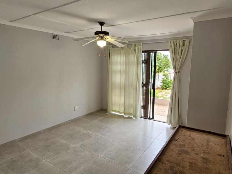 Newly renovated House - Photo 4